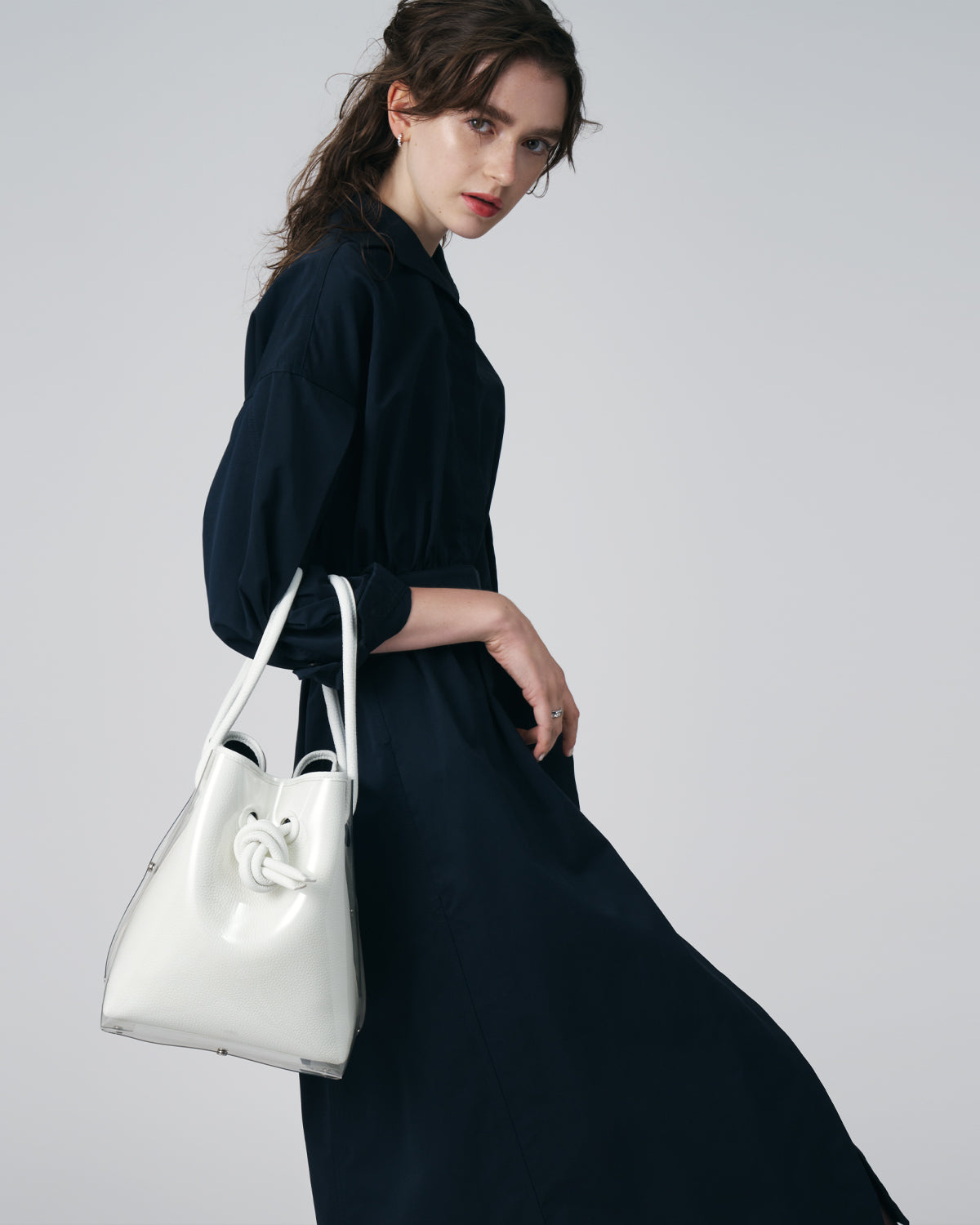 BOND - COVER,White