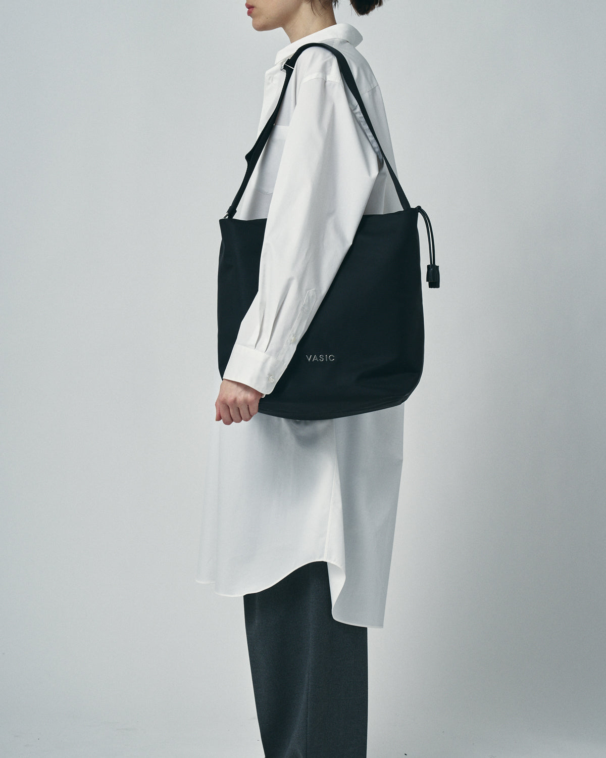 DAY-TO BUCKET SHOULDER TOTE,ブラック