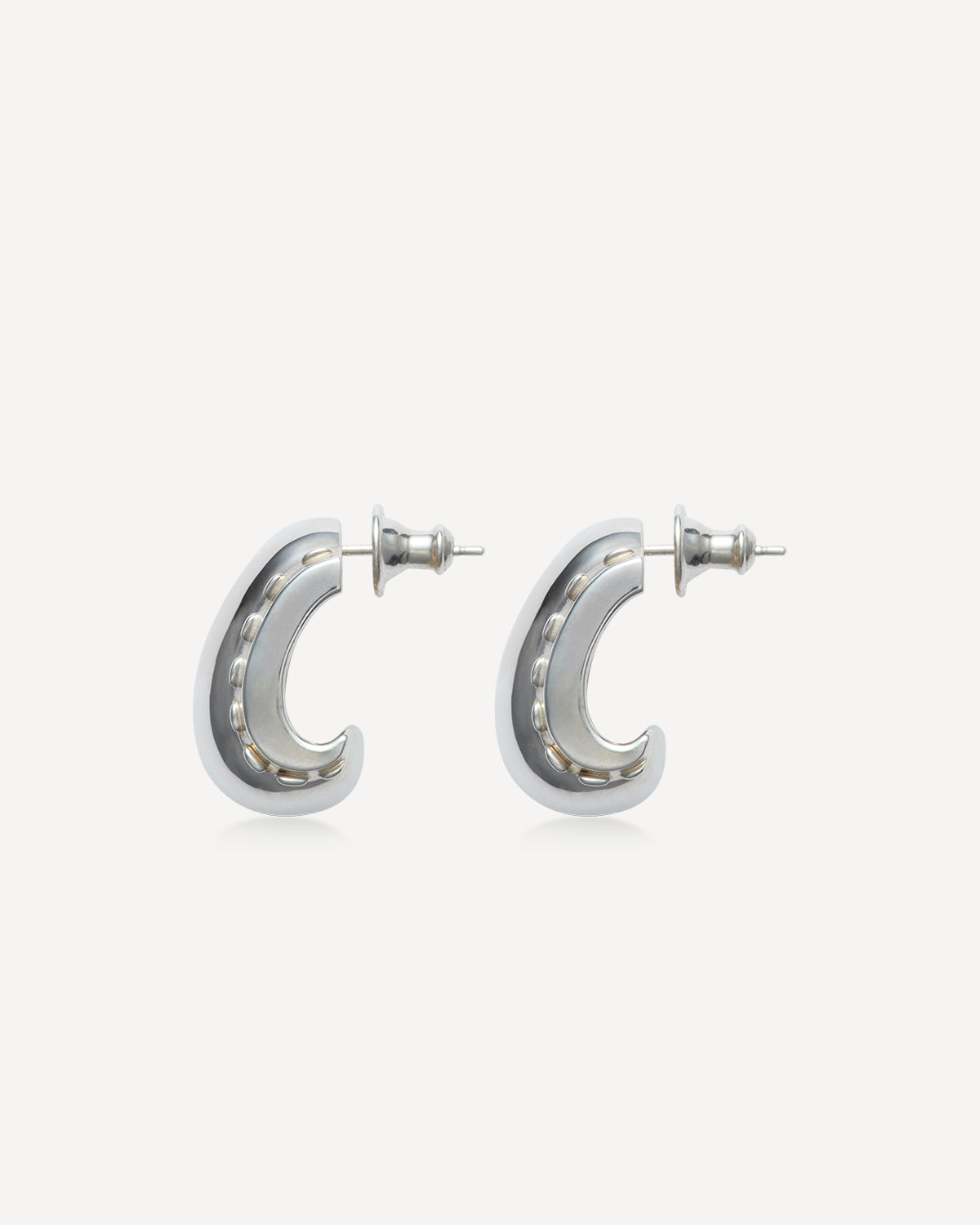 Cord Wide Drop Earrings, シルバー – VASIC ヴァジック日本公式サイト